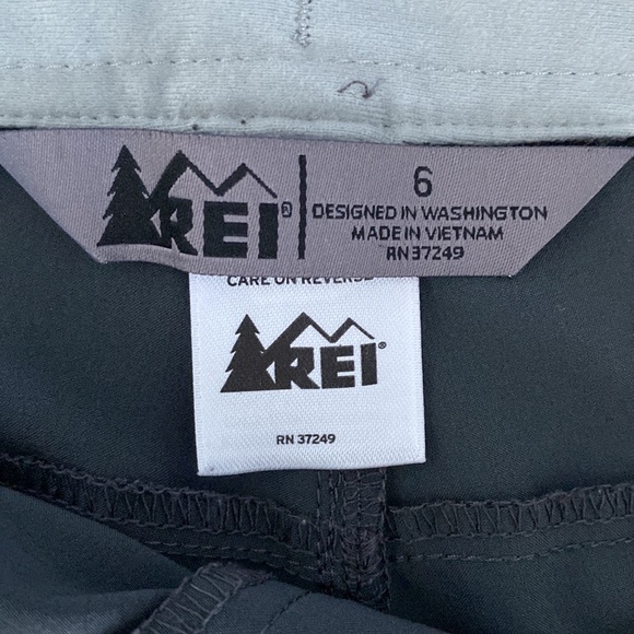 REI hiking pants. SIZE 6 - Picture 6 of 8
